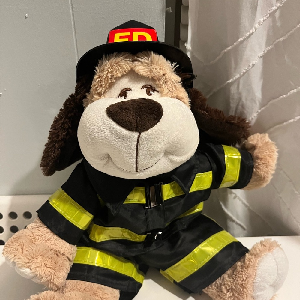 Vintage The Bear Factory Floppy Puppy Dog Plush 2001 Soft W/ Firefighter Outfit